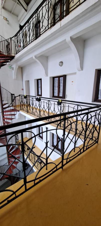 Hotel Saint Jean Baptiste Lourdes Exterior photo
