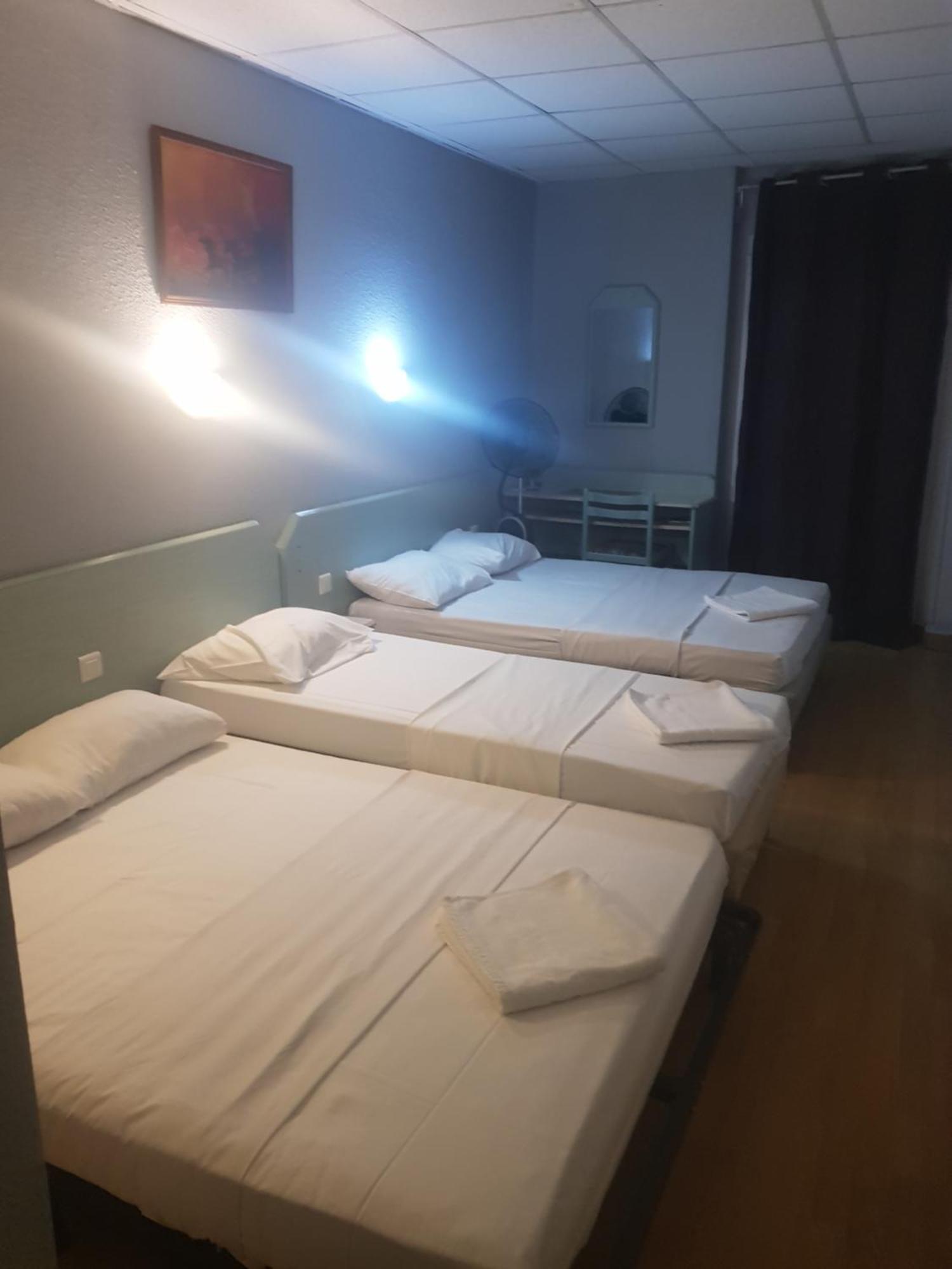 Hotel Saint Jean Baptiste Lourdes Exterior photo