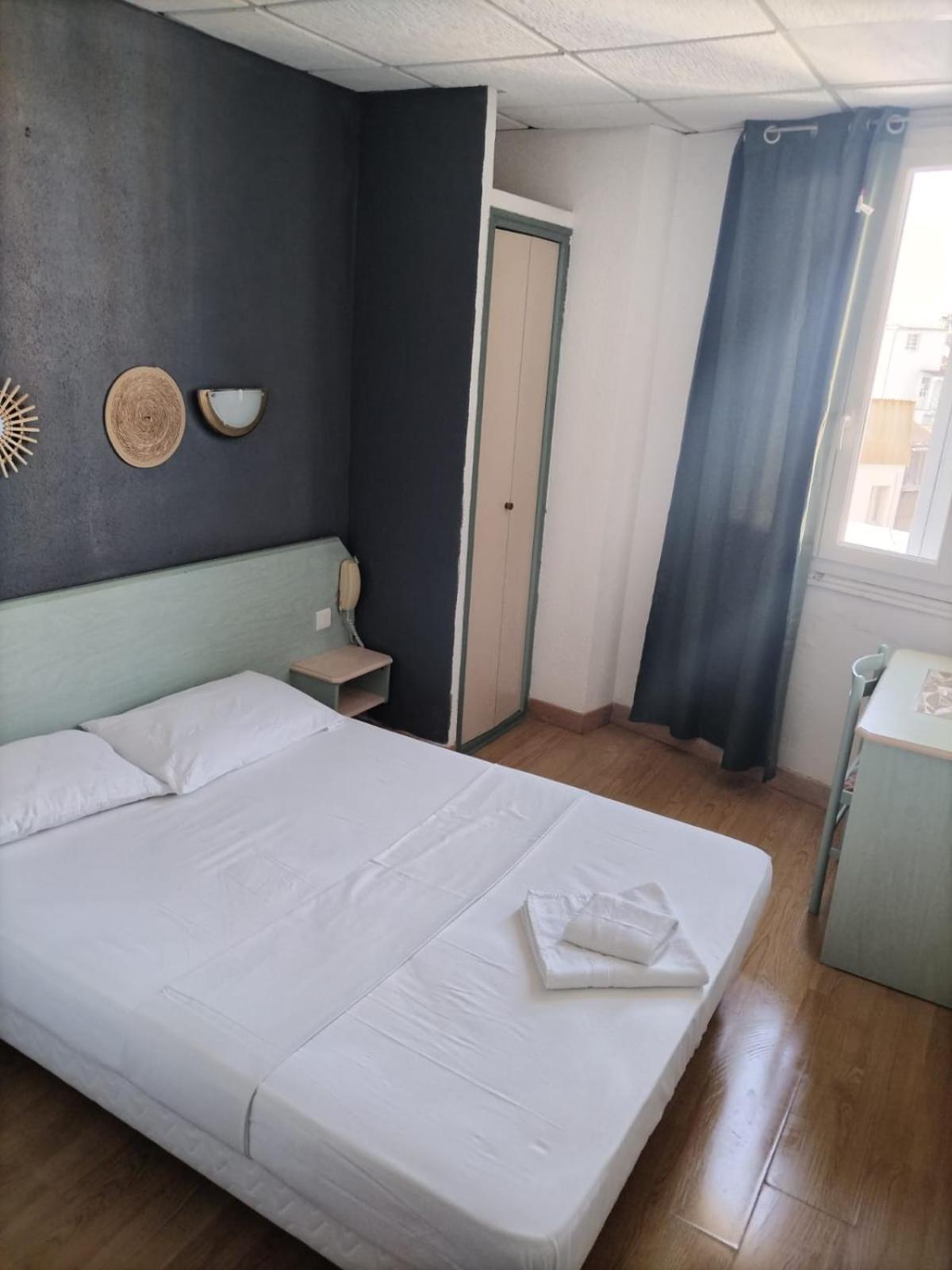 Hotel Saint Jean Baptiste Lourdes Exterior photo