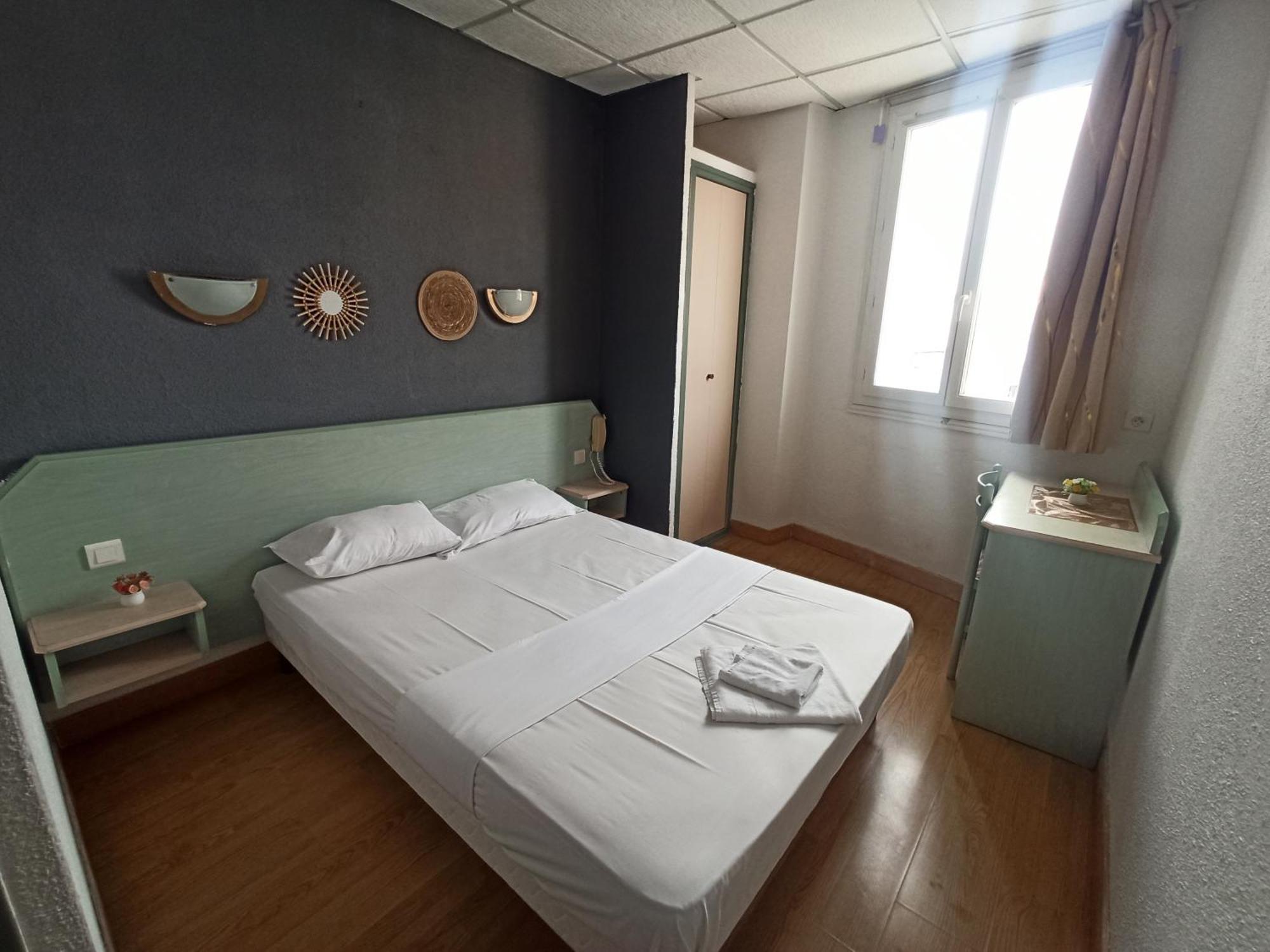 Hotel Saint Jean Baptiste Lourdes Exterior photo