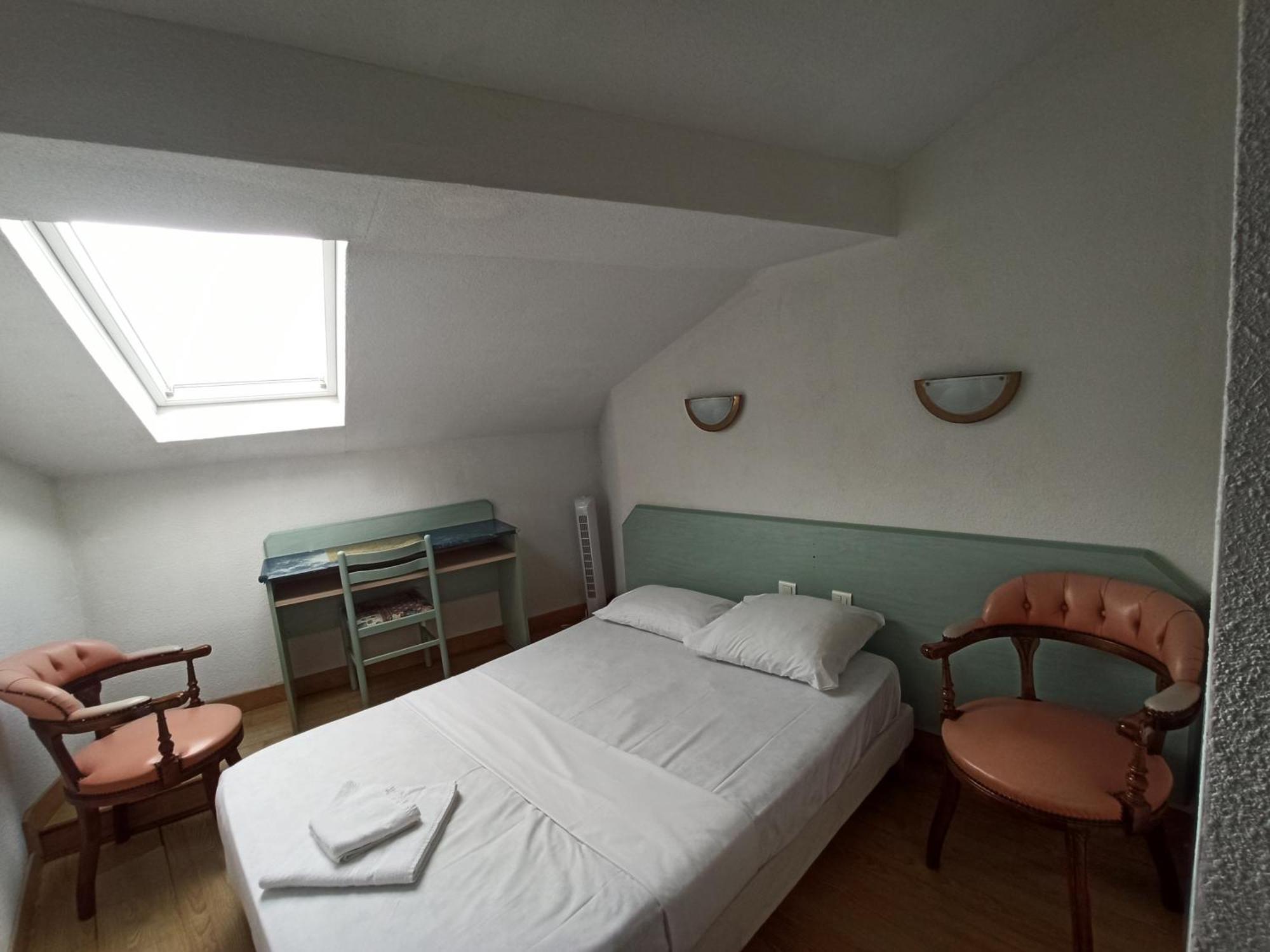 Hotel Saint Jean Baptiste Lourdes Exterior photo